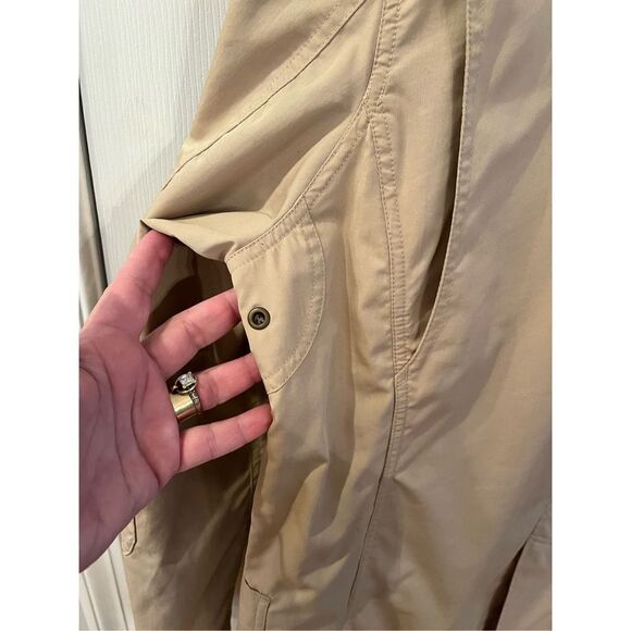 Duluth Trading Tan Safari Utility Mesh Lined Travel Jacket Vintage sz L EUC - Picture 6 of 10